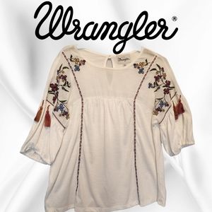 NWOT Ladies Boho Wrangler Top L